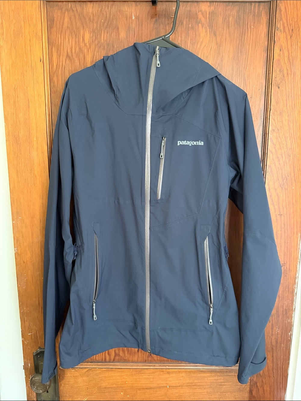 Patagonia Men’s Navy Hooded Rain Jacket - Size S